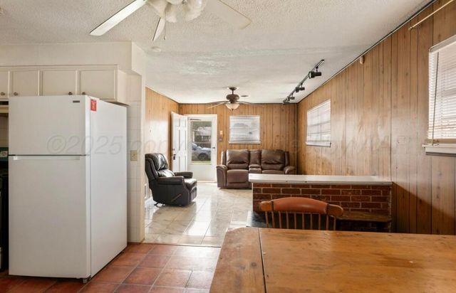 1252 IRIS Street, Amarillo, TX 79107