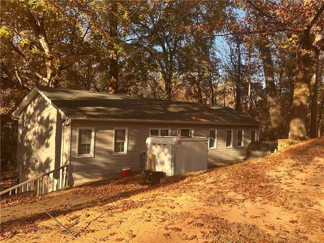 1637 Roman Point Drive, Norcross, GA 30093