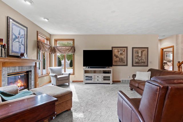 4108 N WEDGEWOOD DRIVE, Appleton, WI 54913