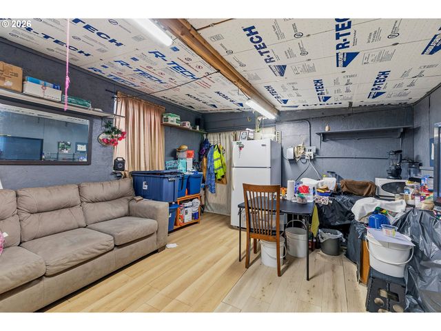 1901 Se MINTER BRIDGE Rd 75, Hillsboro, OR 97123