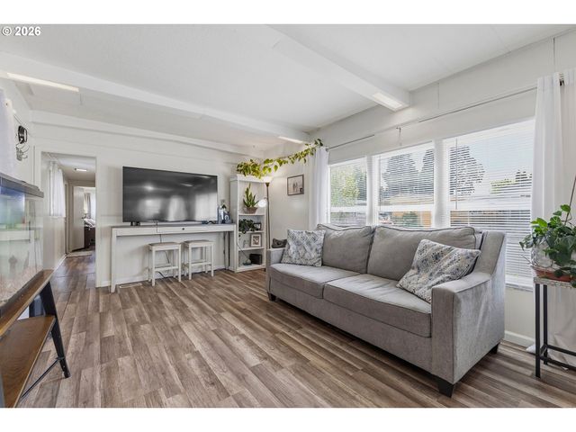 1901 Se MINTER BRIDGE Rd 75, Hillsboro, OR 97123