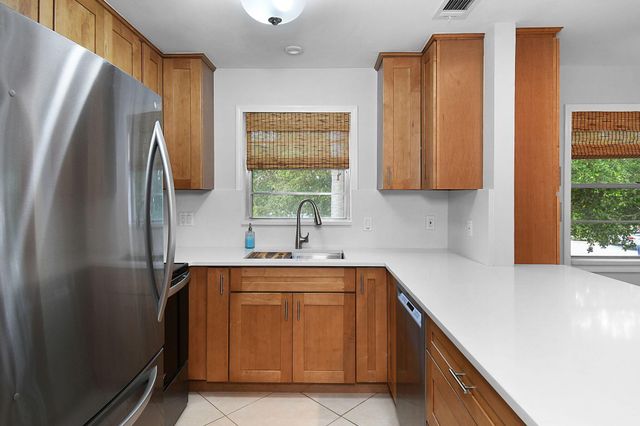 2600 SE Ocean Boulevard S15, Stuart, FL 34996