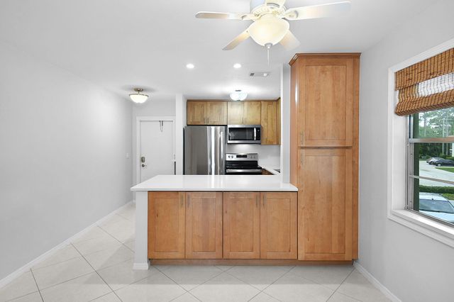 2600 SE Ocean Boulevard S15, Stuart, FL 34996