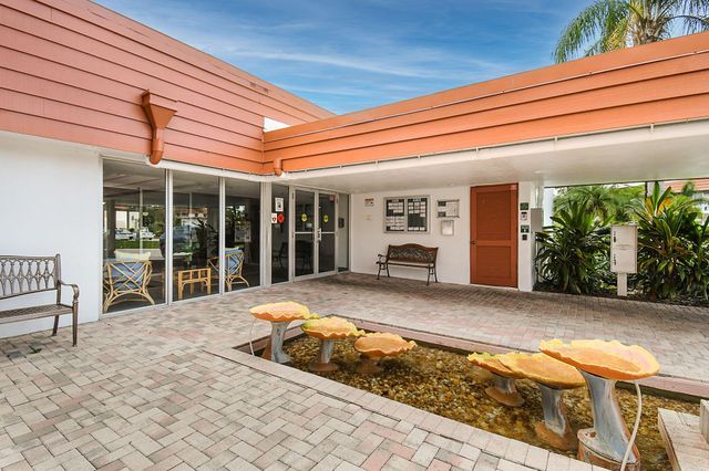 2600 SE Ocean Boulevard S15, Stuart, FL 34996