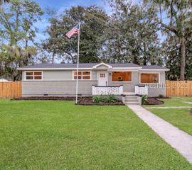 1111 Old Trail Rd, Beaufort, SC 29902