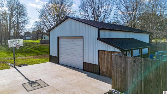 1410 Massac Church Rd, Paducah, KY 42001