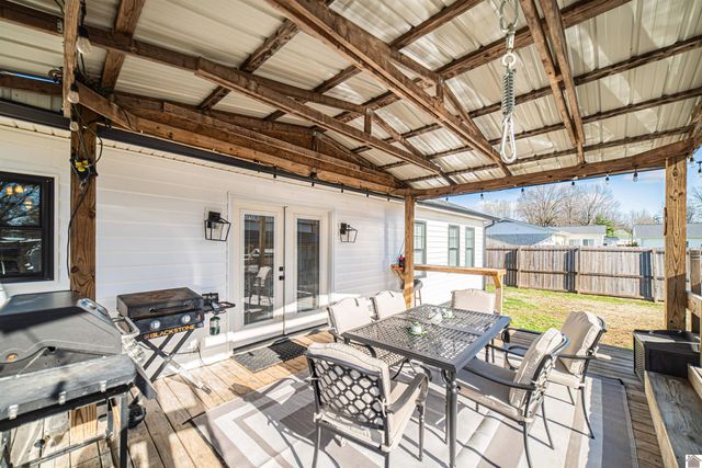 1410 Massac Church Rd, Paducah, KY 42001