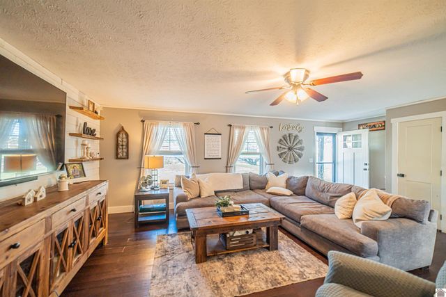 1410 Massac Church Rd, Paducah, KY 42001