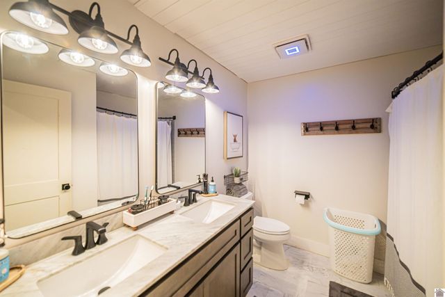 1410 Massac Church Rd, Paducah, KY 42001