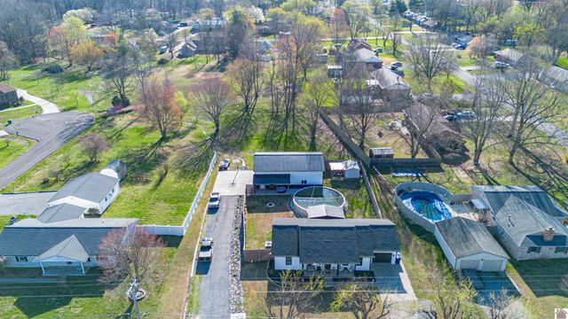 1410 Massac Church Rd, Paducah, KY 42001