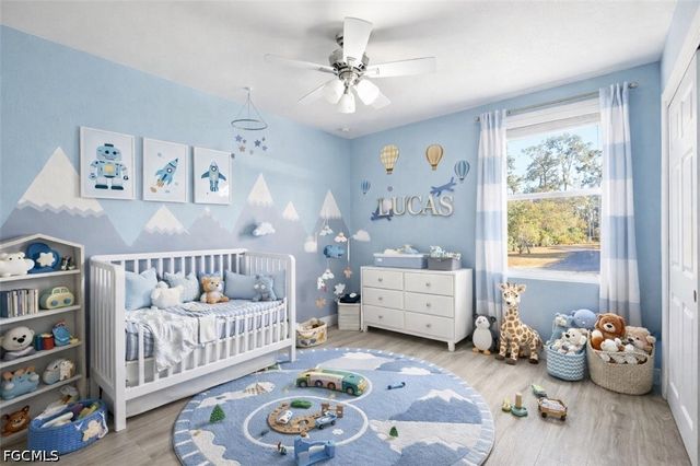 6011 Sea Grass LN, Naples, FL 34116