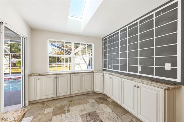 6011 Sea Grass LN, Naples, FL 34116