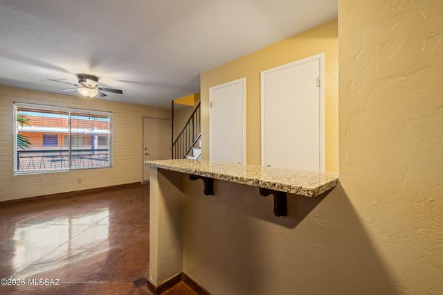 55 N Cherry Ave Unit 211, Tucson, AZ 85719