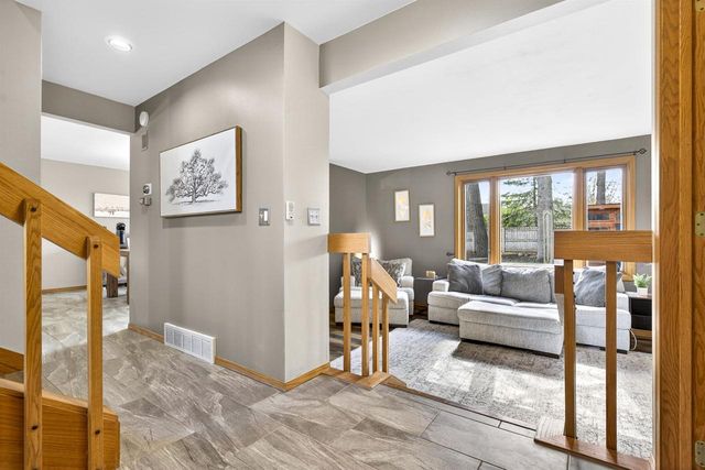 601 S COVENANT LANE, Appleton, WI 54915