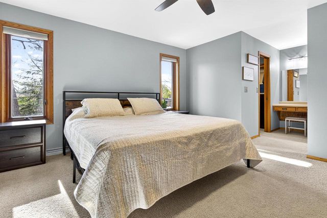 601 S COVENANT LANE, Appleton, WI 54915