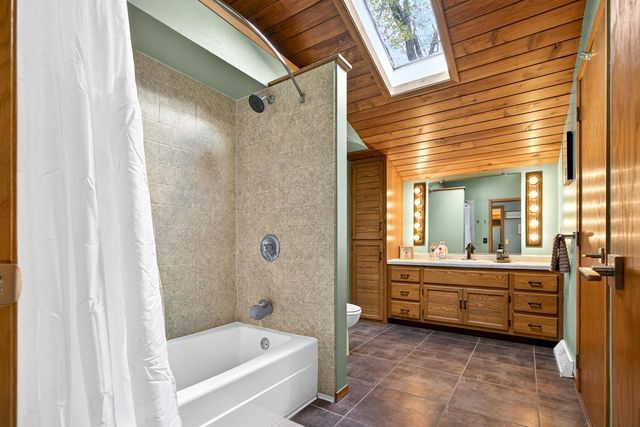 601 S COVENANT LANE, Appleton, WI 54915