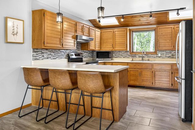 601 S COVENANT LANE, Appleton, WI 54915