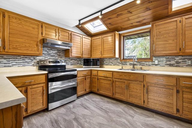 601 S COVENANT LANE, Appleton, WI 54915