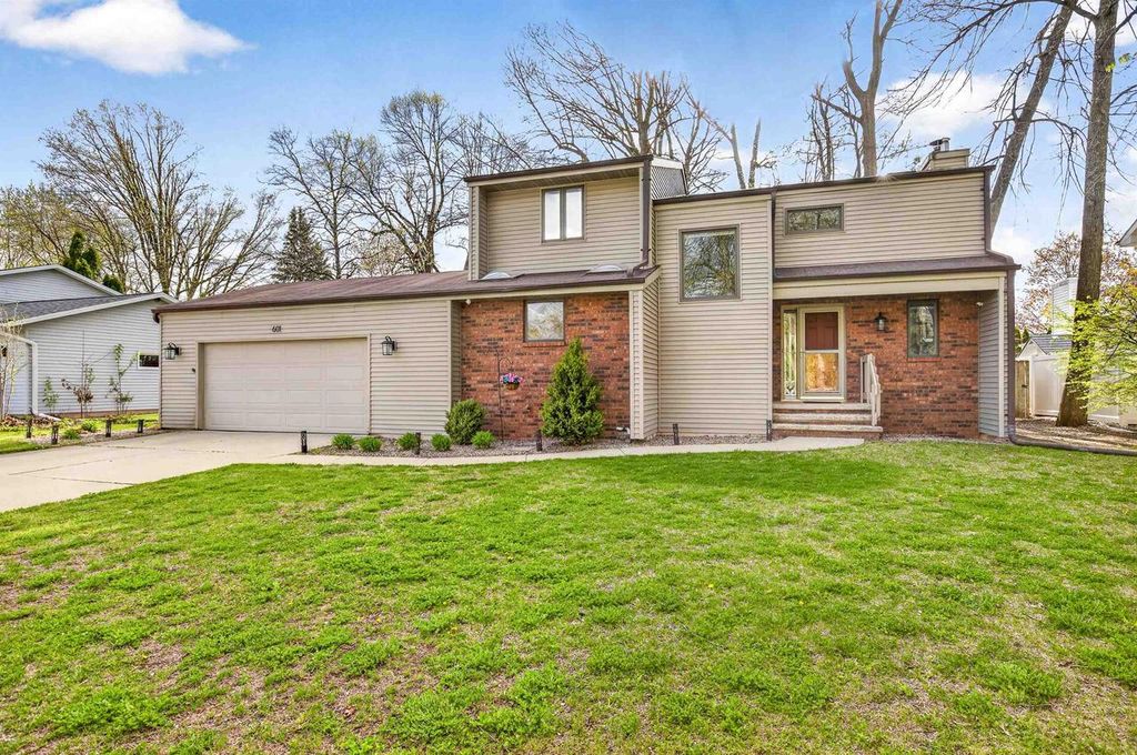 601 S COVENANT LANE, Appleton, WI 54915