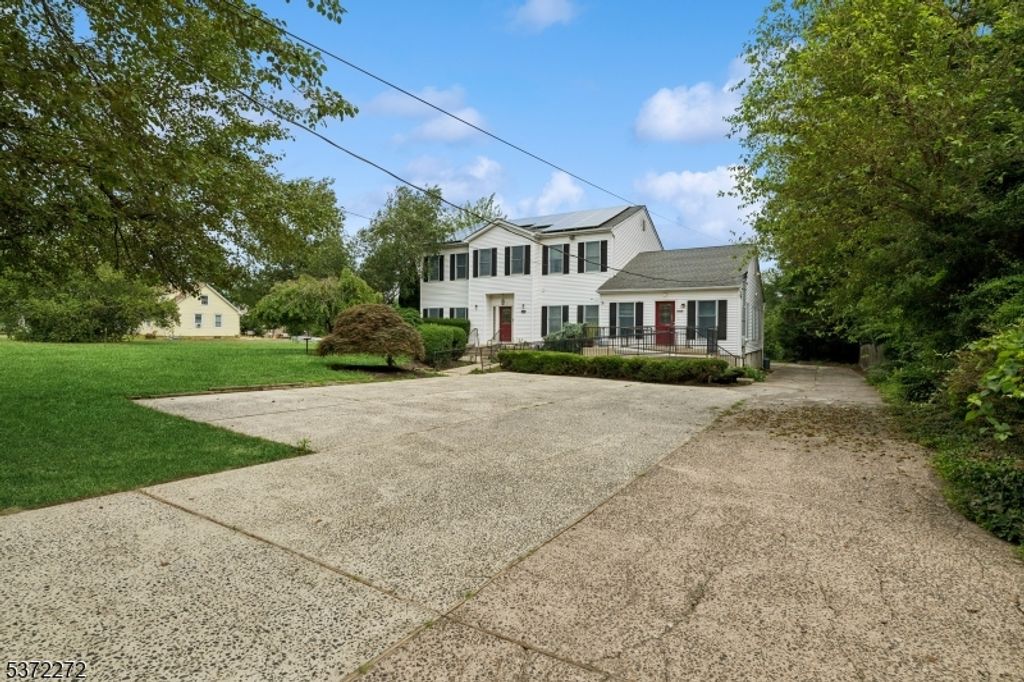 428 Ridge Rd, South Brunswick Twp., NJ 08810