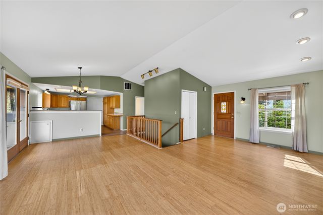 3508 W 8th Street, Anacortes, WA 98221