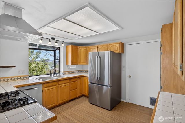3508 W 8th Street, Anacortes, WA 98221