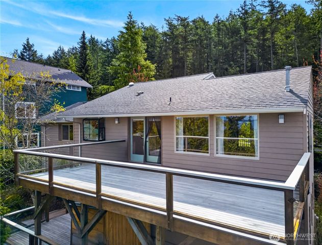 3508 W 8th Street, Anacortes, WA 98221