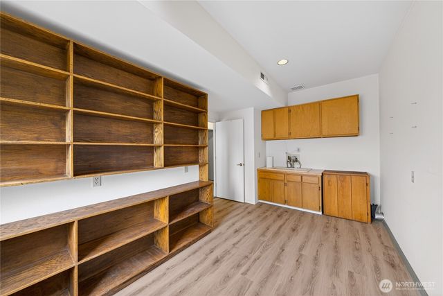 3508 W 8th Street, Anacortes, WA 98221