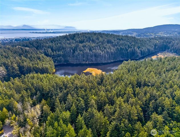 3508 W 8th Street, Anacortes, WA 98221