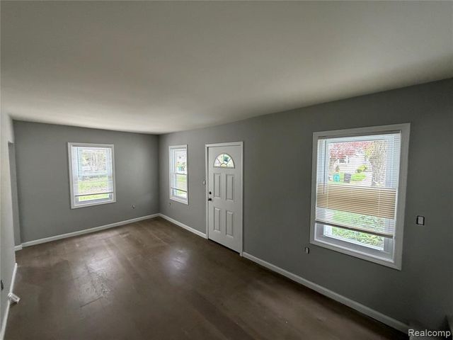 21631 Colgate Street, Farmington Hills, MI 48336