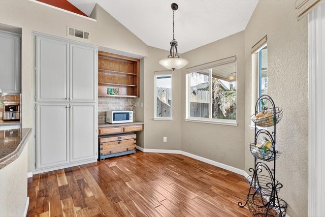 1224 Glenbrook Way, Modesto, CA 95355