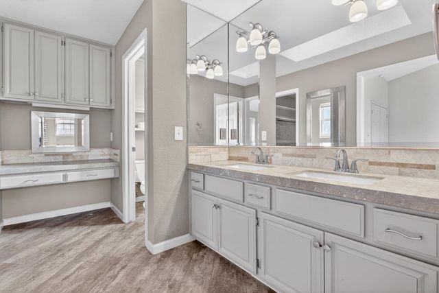 1224 Glenbrook Way, Modesto, CA 95355