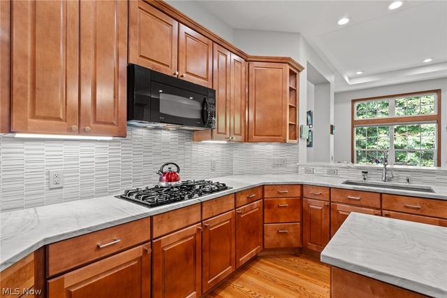 364 Blossom Lane, Orange Village, OH 44022