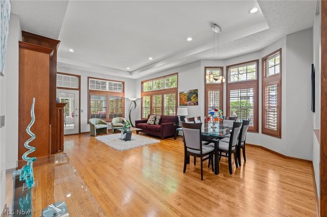364 Blossom Lane, Orange Village, OH 44022