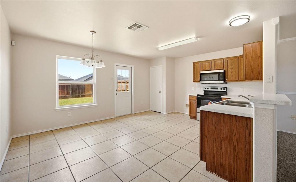 1737 Gallop, Corpus Christi, TX 78410 — photo 5