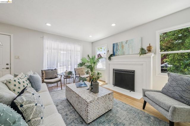3975 Turnley Ave, Oakland, CA 94605