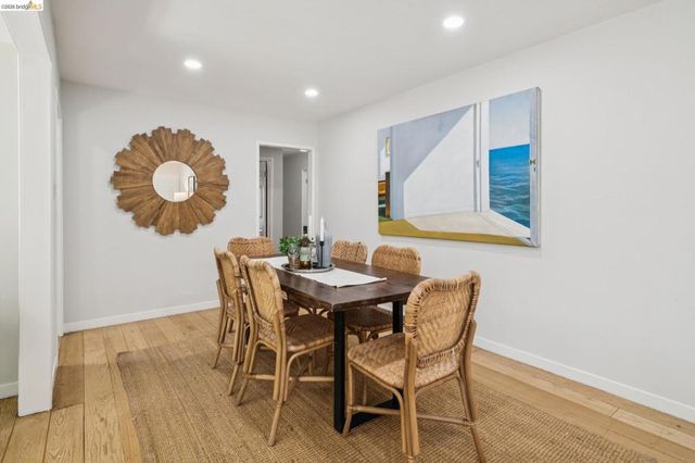 3975 Turnley Ave, Oakland, CA 94605