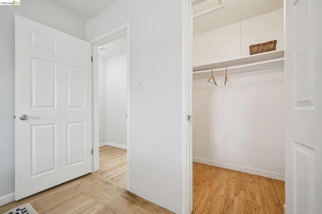 3975 Turnley Ave, Oakland, CA 94605