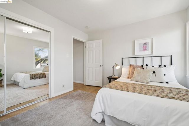 3975 Turnley Ave, Oakland, CA 94605