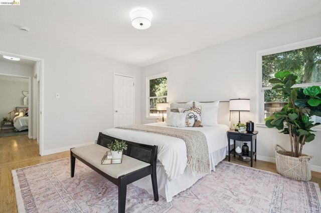 3975 Turnley Ave, Oakland, CA 94605