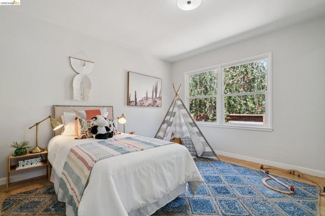 3975 Turnley Ave, Oakland, CA 94605