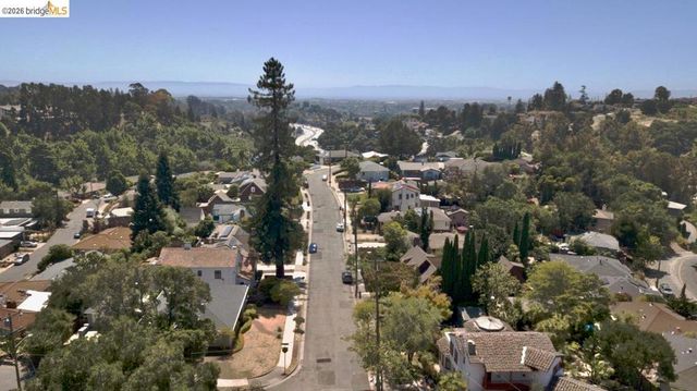 3975 Turnley Ave, Oakland, CA 94605