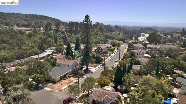 3975 Turnley Ave, Oakland, CA 94605