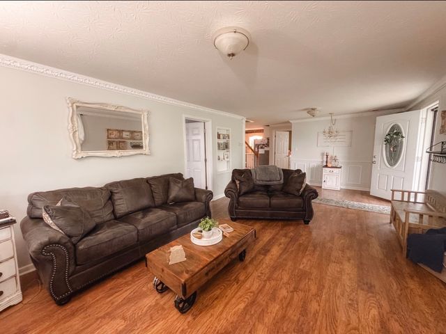 1100 Harve Brown Rd, Bethpage, TN 37022