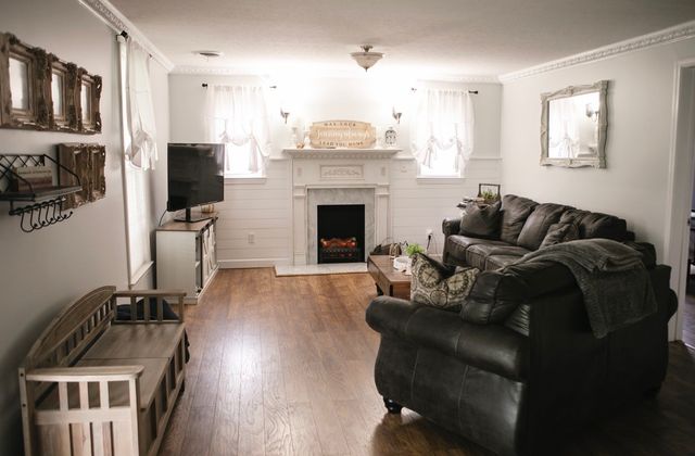 1100 Harve Brown Rd, Bethpage, TN 37022