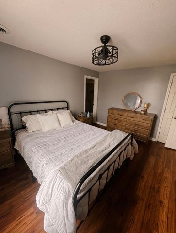 1100 Harve Brown Rd, Bethpage, TN 37022