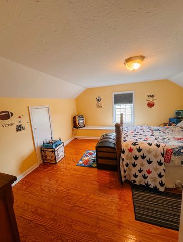 1100 Harve Brown Rd, Bethpage, TN 37022