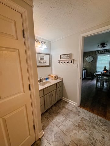 1100 Harve Brown Rd, Bethpage, TN 37022