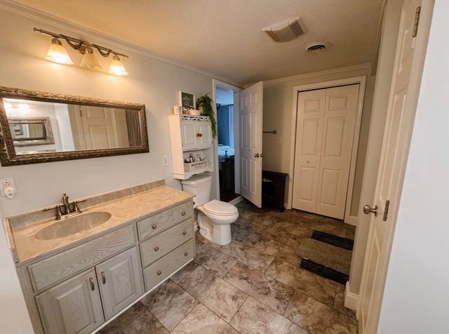 1100 Harve Brown Rd, Bethpage, TN 37022