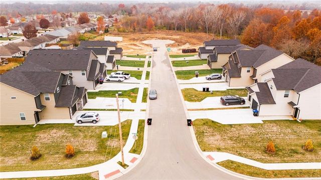 707 Mahogany Court, Warrensburg, MO 64093